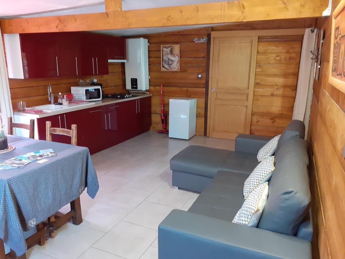 Gite De Haute Saintonge A Crazannes Bagian luar foto